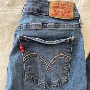Levi’s 535 Super Skinny Jeans